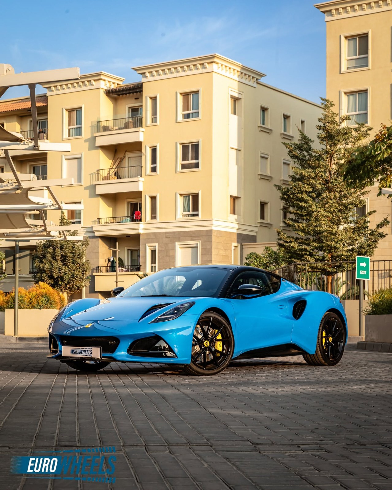 Lotus Emira